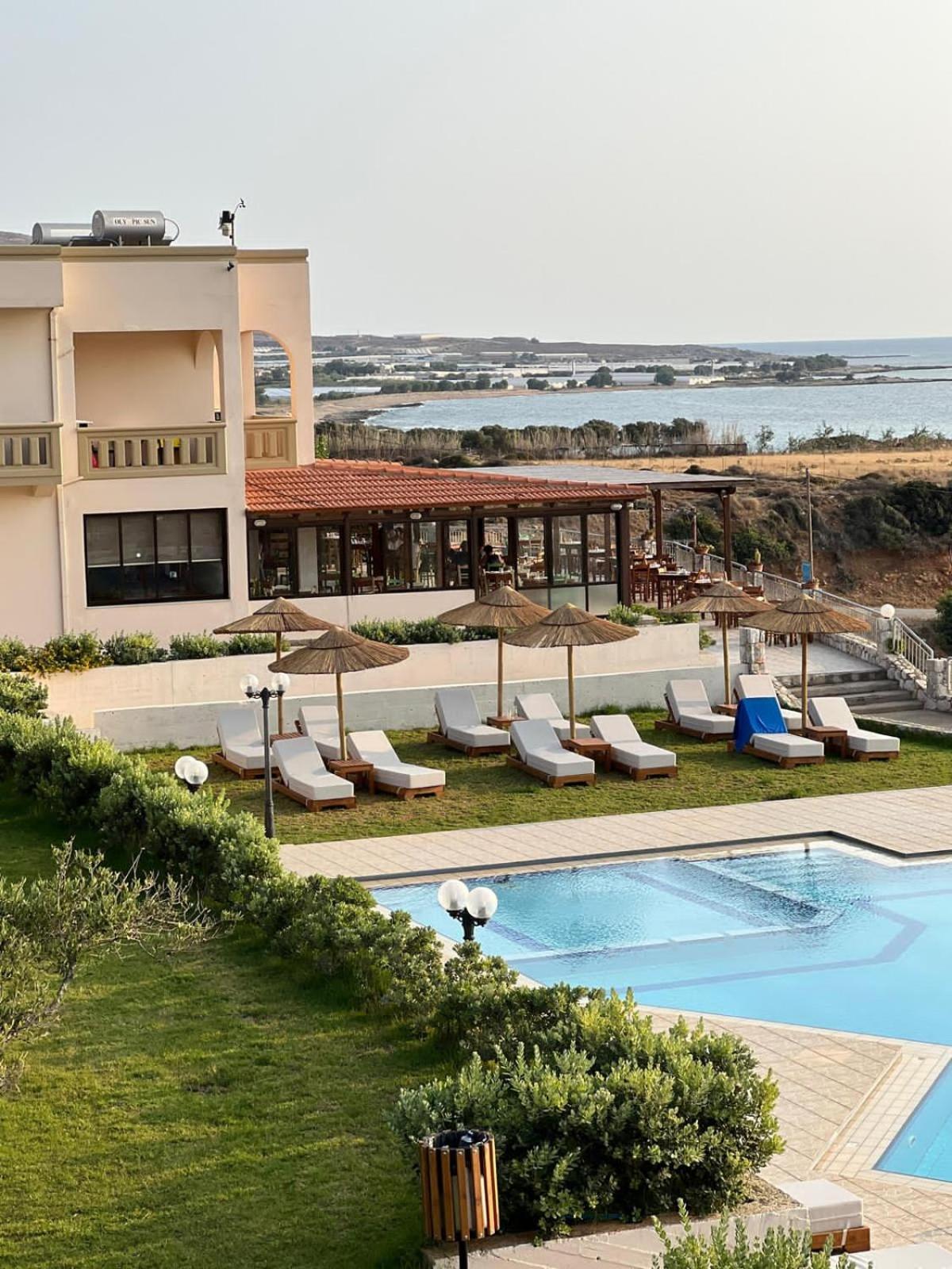 Panorama Hotel ファラサルナ エクステリア 写真